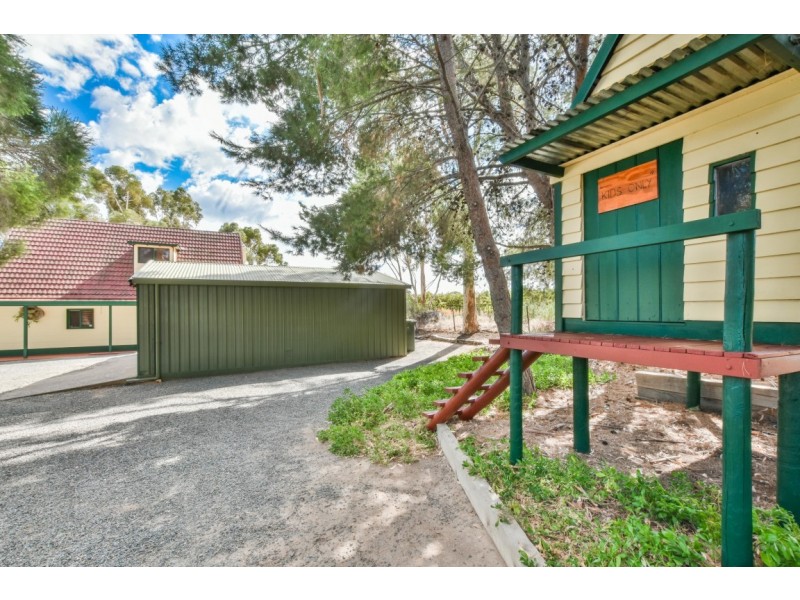 57 Nalya Tarn, Tatachilla SA 5171