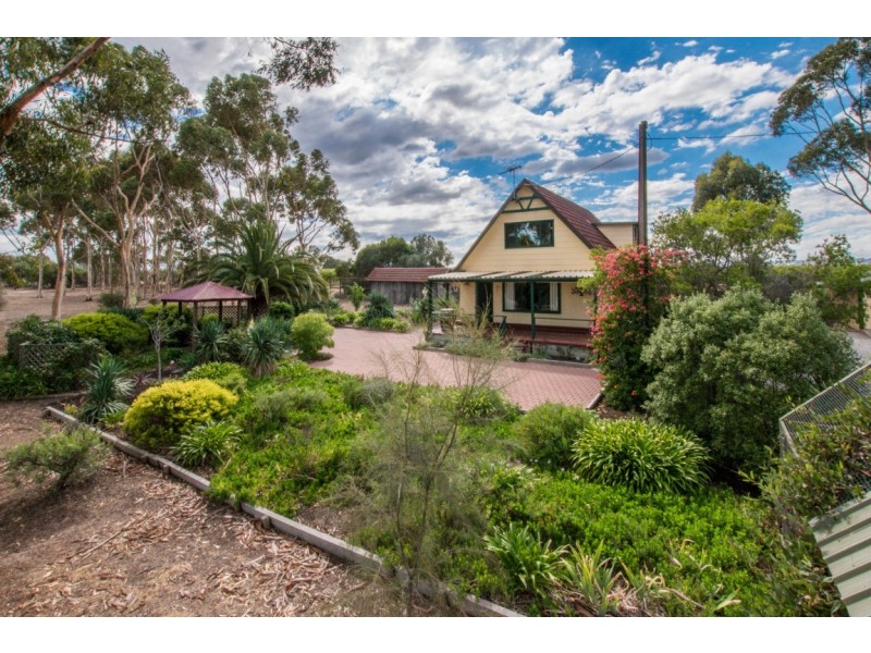 57 Nalya Tarn, Tatachilla SA 5171