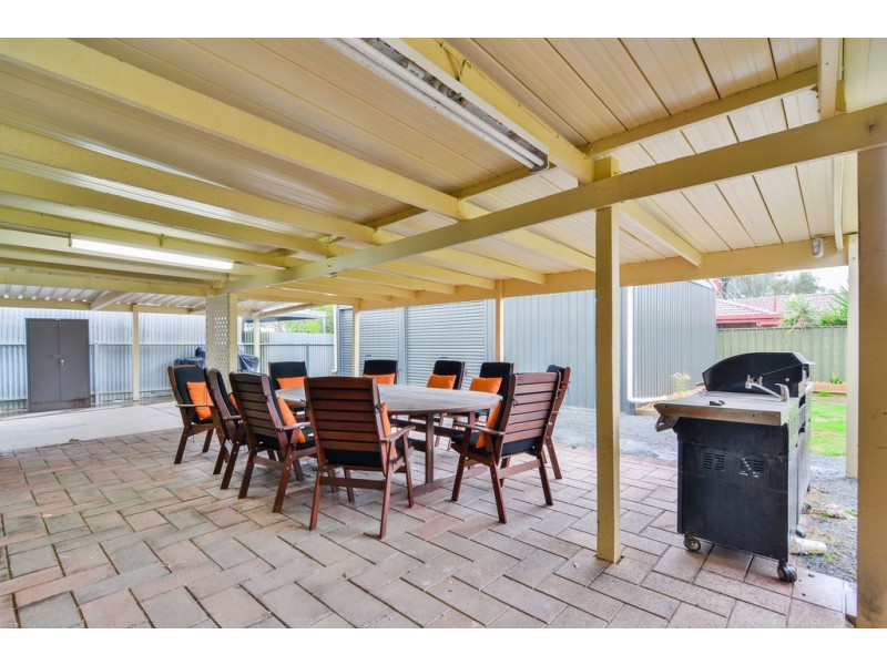 9 Margarita Street, Paralowie SA 5108