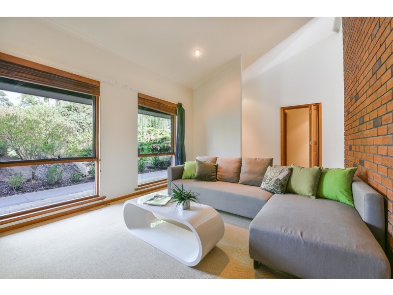 2 Mary Street, Happy Valley SA 5159