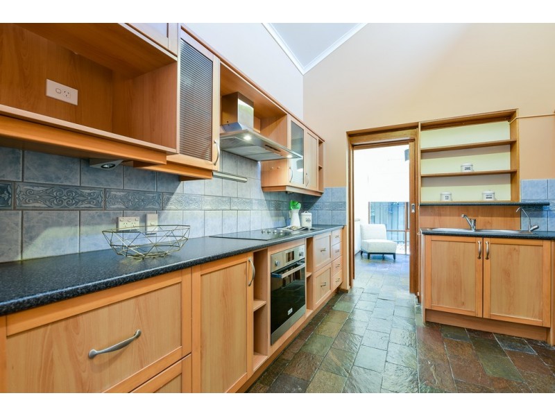 2 Mary Street, Happy Valley SA 5159