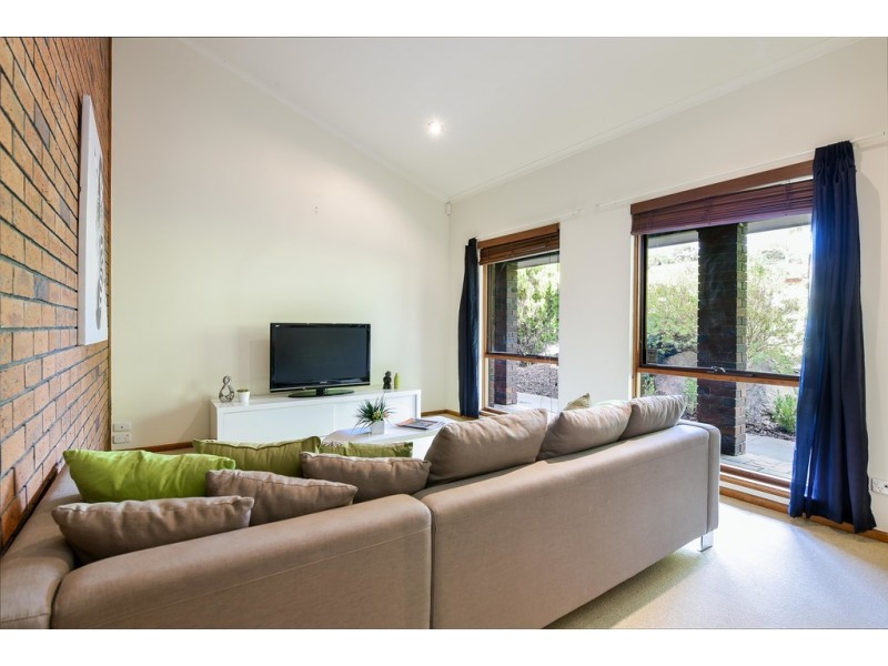 2 Mary Street, Happy Valley SA 5159