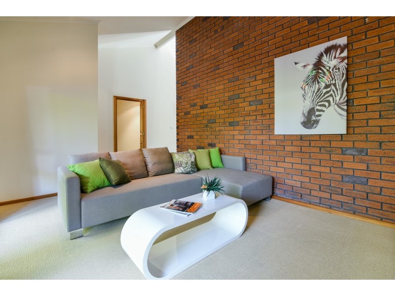 2 Mary Street, Happy Valley SA 5159