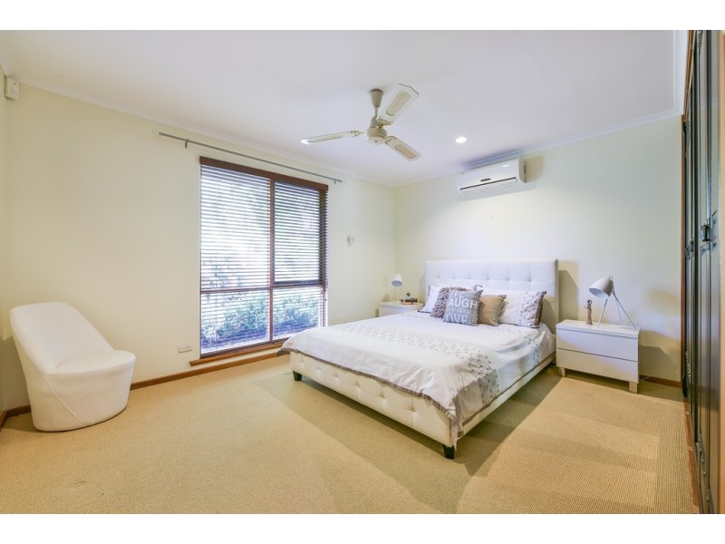 2 Mary Street, Happy Valley SA 5159