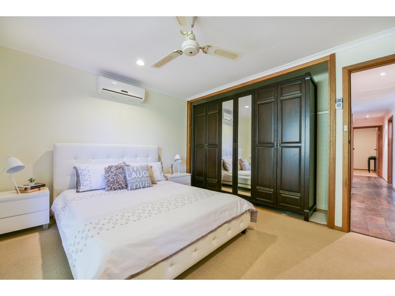 2 Mary Street, Happy Valley SA 5159