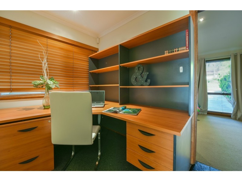 2 Mary Street, Happy Valley SA 5159