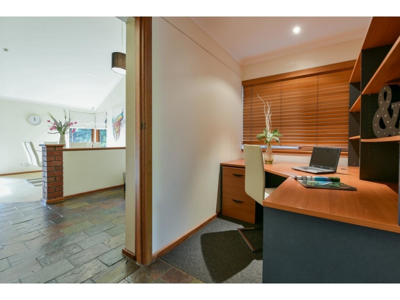 2 Mary Street, Happy Valley SA 5159