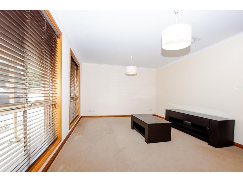 25 Farriers Way, Woodcroft SA 5162