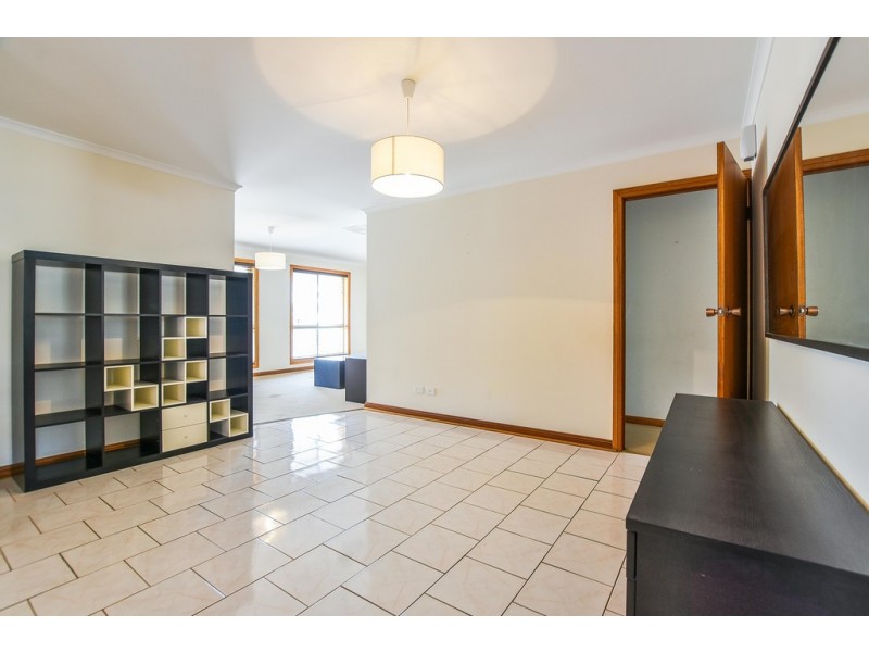 25 Farriers Way, Woodcroft SA 5162