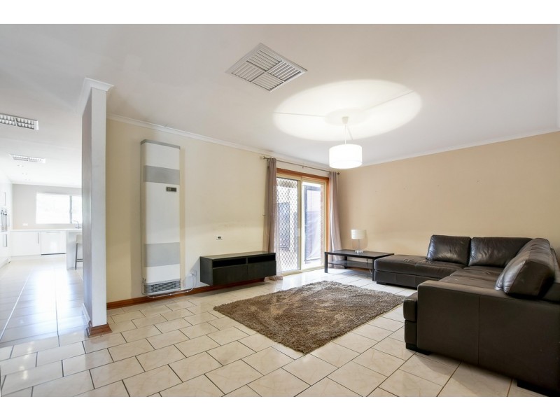 25 Farriers Way, Woodcroft SA 5162