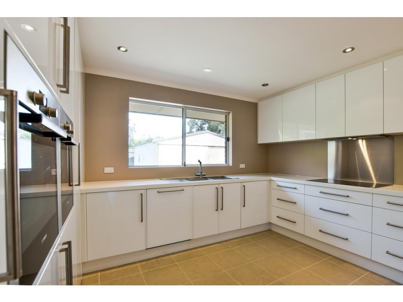 25 Farriers Way, Woodcroft SA 5162