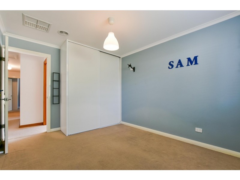 25 Farriers Way, Woodcroft SA 5162