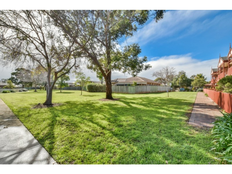 5/19 Peppertree Grove, Oaklands Park SA 5046