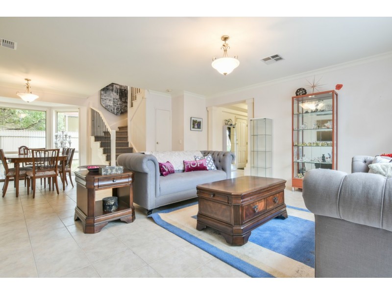 15 Bahloo Avenue, Mitchell Park SA 5043