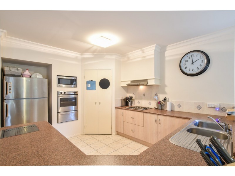 15 Bahloo Avenue, Mitchell Park SA 5043