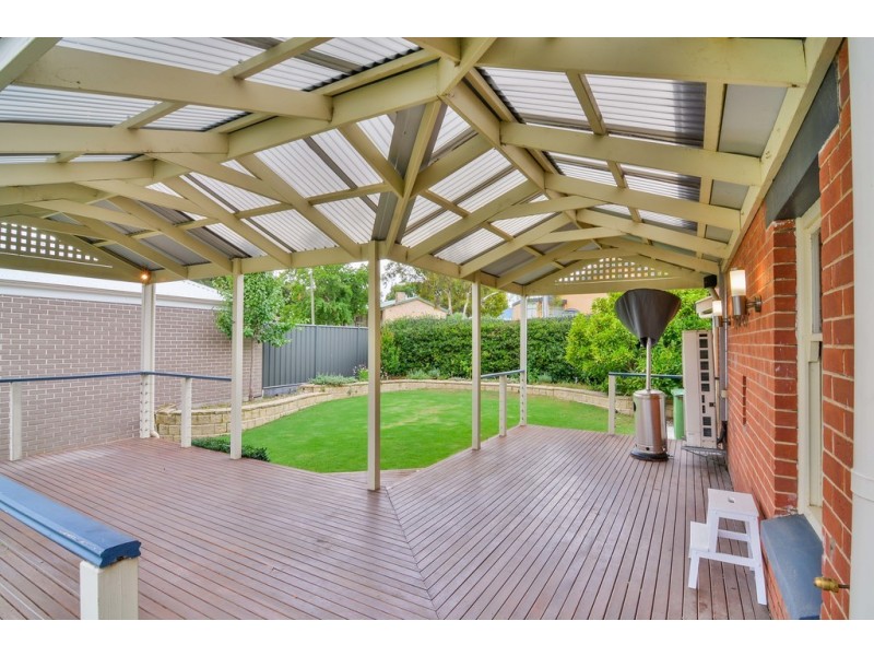 32 Hampden Road, Mount Barker SA 5251
