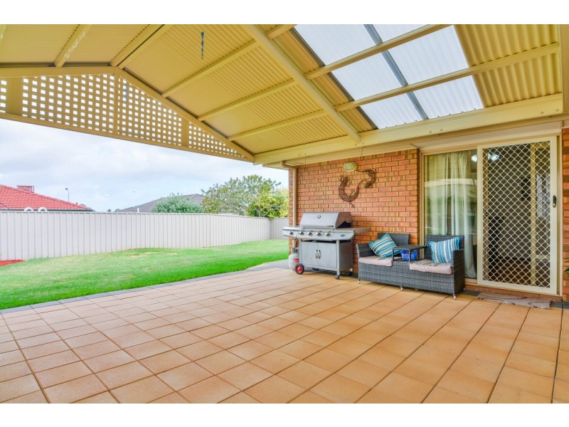 34 Investigator Drive, Woodcroft SA 5162