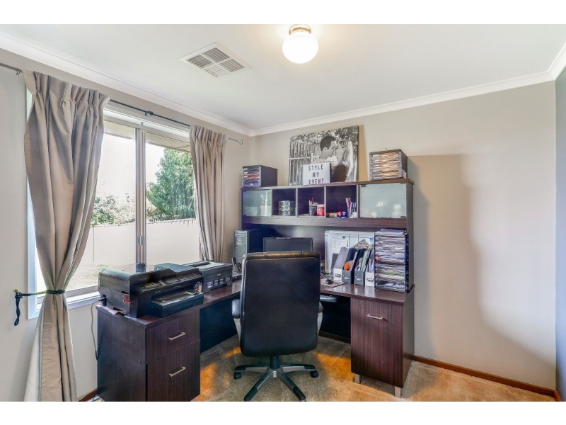 34 Investigator Drive, Woodcroft SA 5162