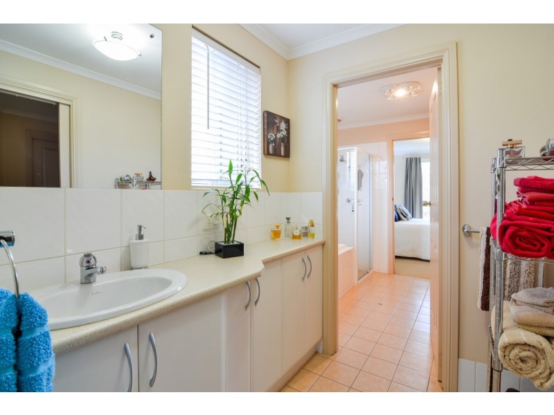 11b Windebanks Road, Aberfoyle Park SA 5159