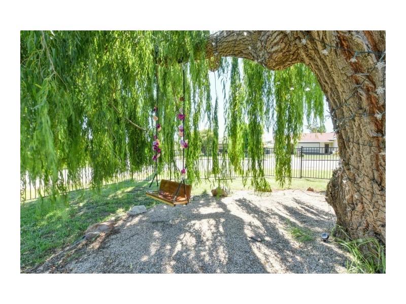 14 Cranbourne Crescent, Morphett Vale SA 5162