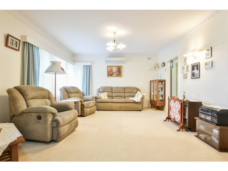 13 Creighton Avenue, Morphett Vale SA 5162