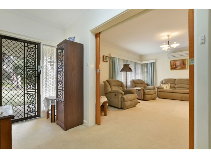 13 Creighton Avenue, Morphett Vale SA 5162