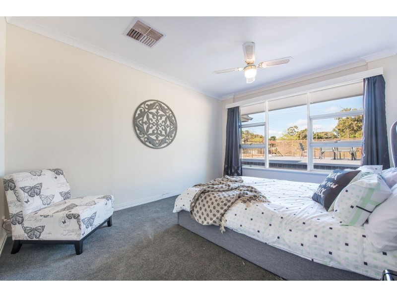 30 McClure ave, Reynella East SA 5161