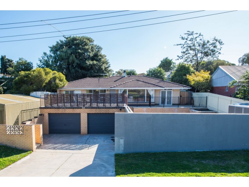 30 McClure ave, Reynella East SA 5161