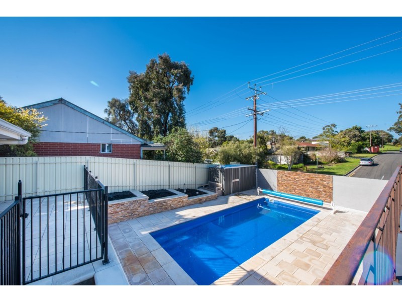 30 McClure ave, Reynella East SA 5161