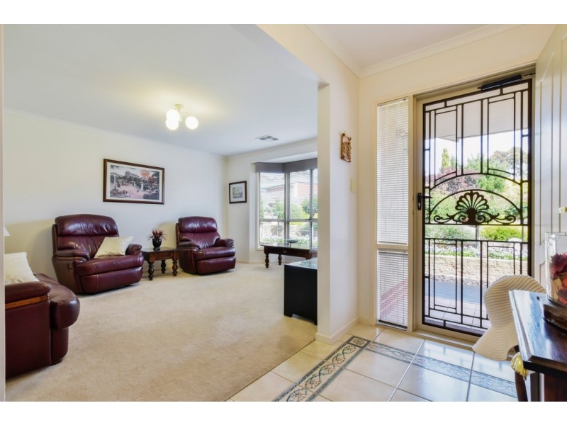 15 Glen Eyre Court, Aberfoyle Park SA 5159