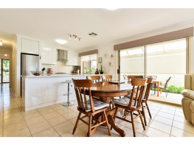 15 Glen Eyre Court, Aberfoyle Park SA 5159