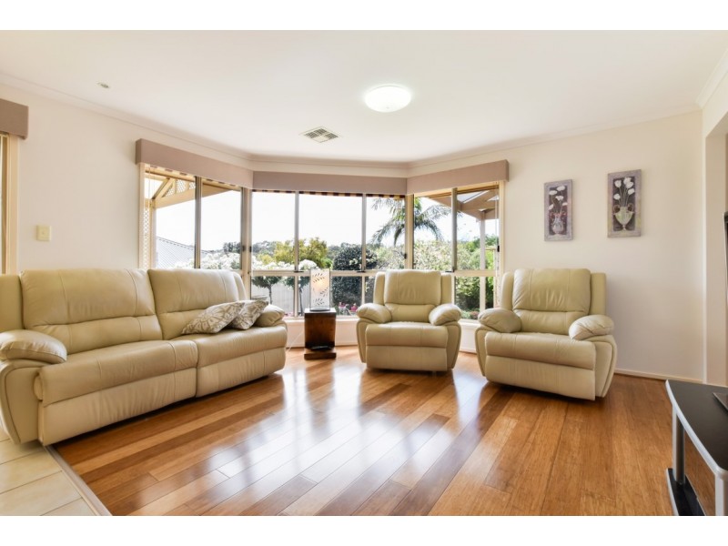 15 Glen Eyre Court, Aberfoyle Park SA 5159