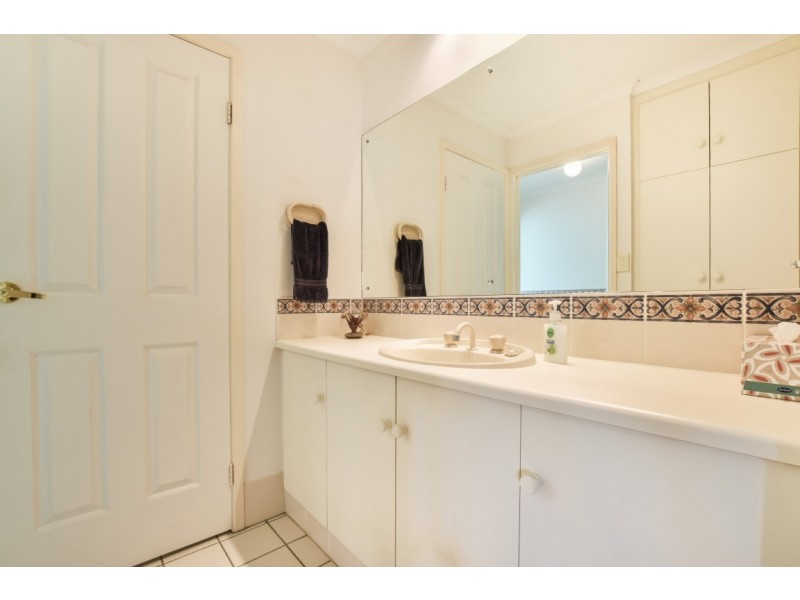 15 Glen Eyre Court, Aberfoyle Park SA 5159