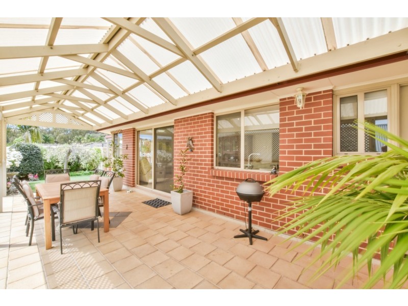 15 Glen Eyre Court, Aberfoyle Park SA 5159