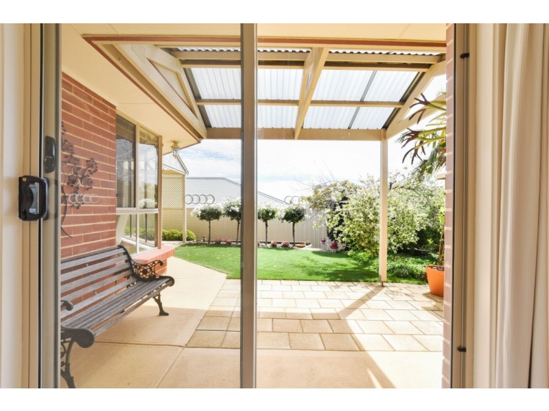 15 Glen Eyre Court, Aberfoyle Park SA 5159