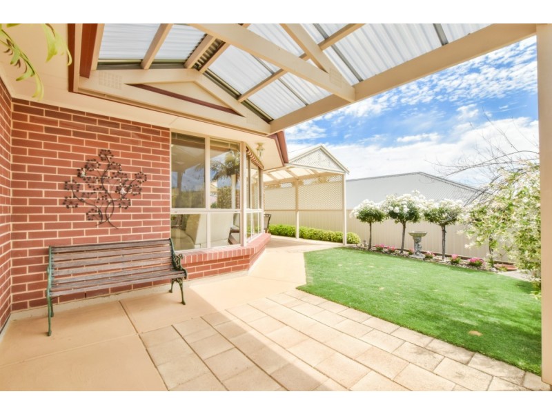 15 Glen Eyre Court, Aberfoyle Park SA 5159