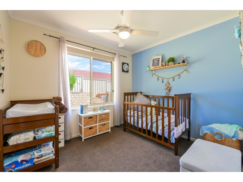 9 Yeltana Avenue, Huntfield Heights SA 5163