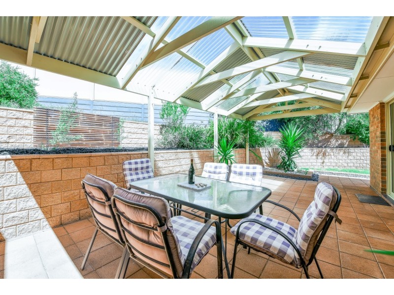 9 Yeltana Avenue, Huntfield Heights SA 5163