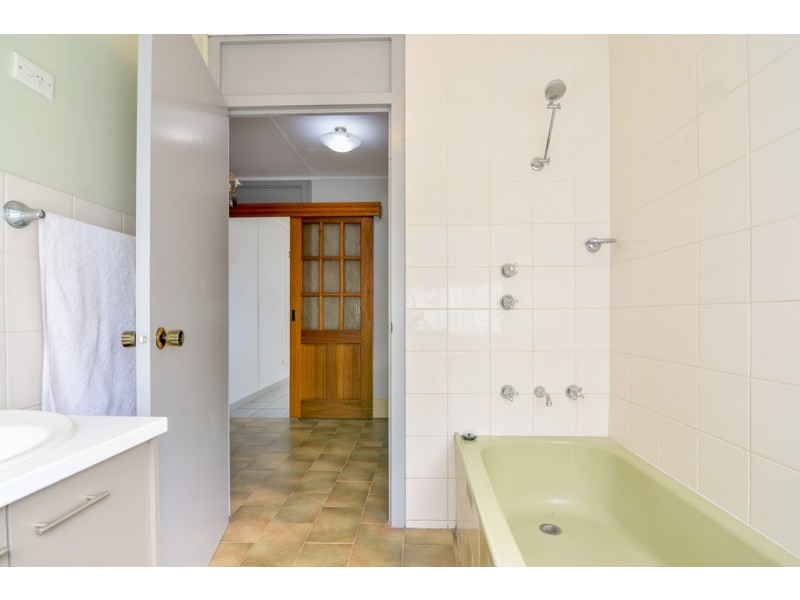 24 Tangier Boulevard, Sellicks Beach SA 5174