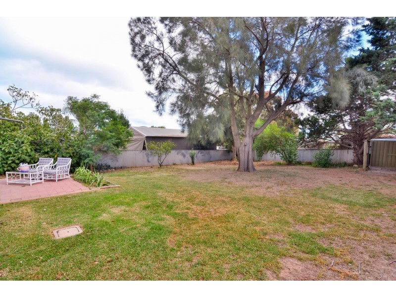 24 Tangier Boulevard, Sellicks Beach SA 5174