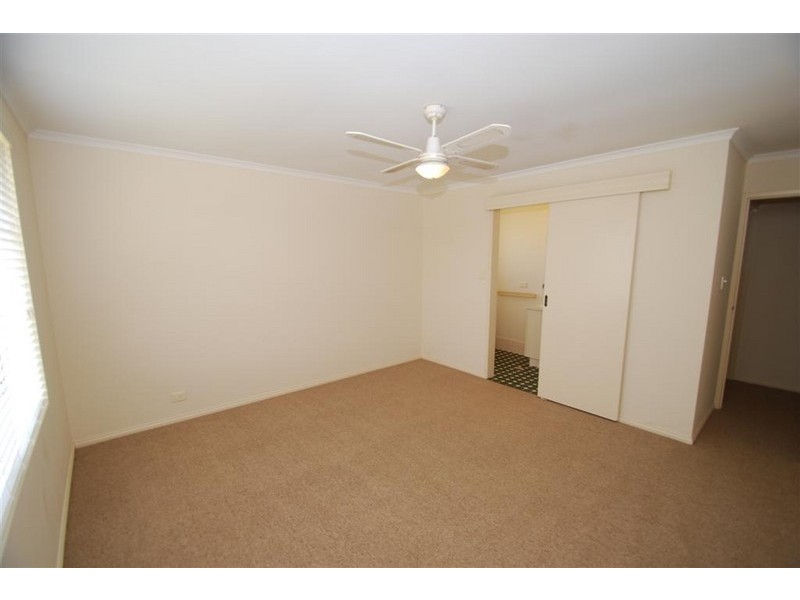 8 Harriet Street, Woodcroft SA 5162