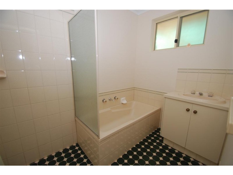 8 Harriet Street, Woodcroft SA 5162