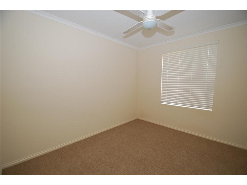 8 Harriet Street, Woodcroft SA 5162