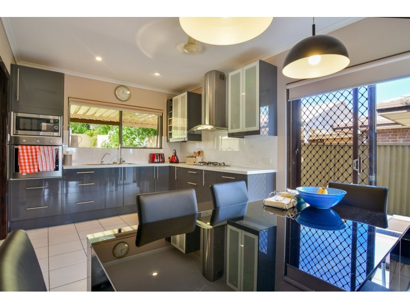 22 Glyndale Grove, Huntfield Heights SA 5163