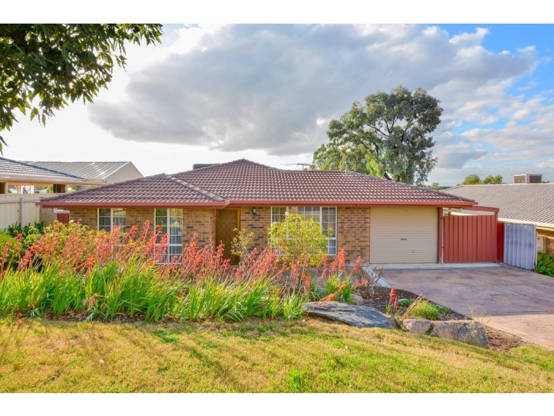 28 Jagger Crescent, Woodcroft SA 5162