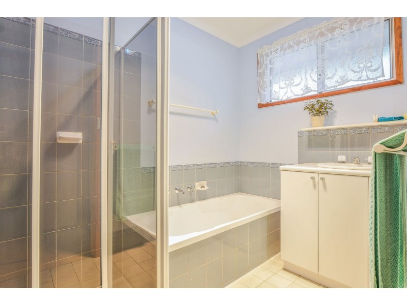 28 Jagger Crescent, Woodcroft SA 5162