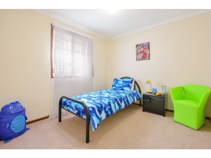28 Jagger Crescent, Woodcroft SA 5162