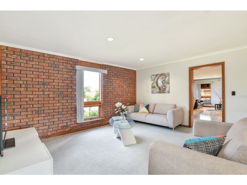 25 Emerald Road, Morphett Vale SA 5162