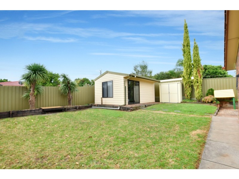 25 Emerald Road, Morphett Vale SA 5162