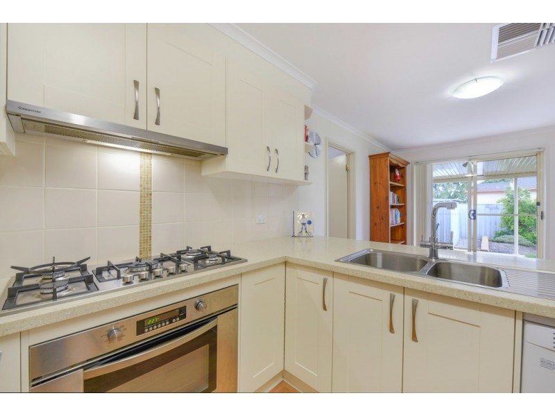 24 Jagger Crescent, Woodcroft SA 5162